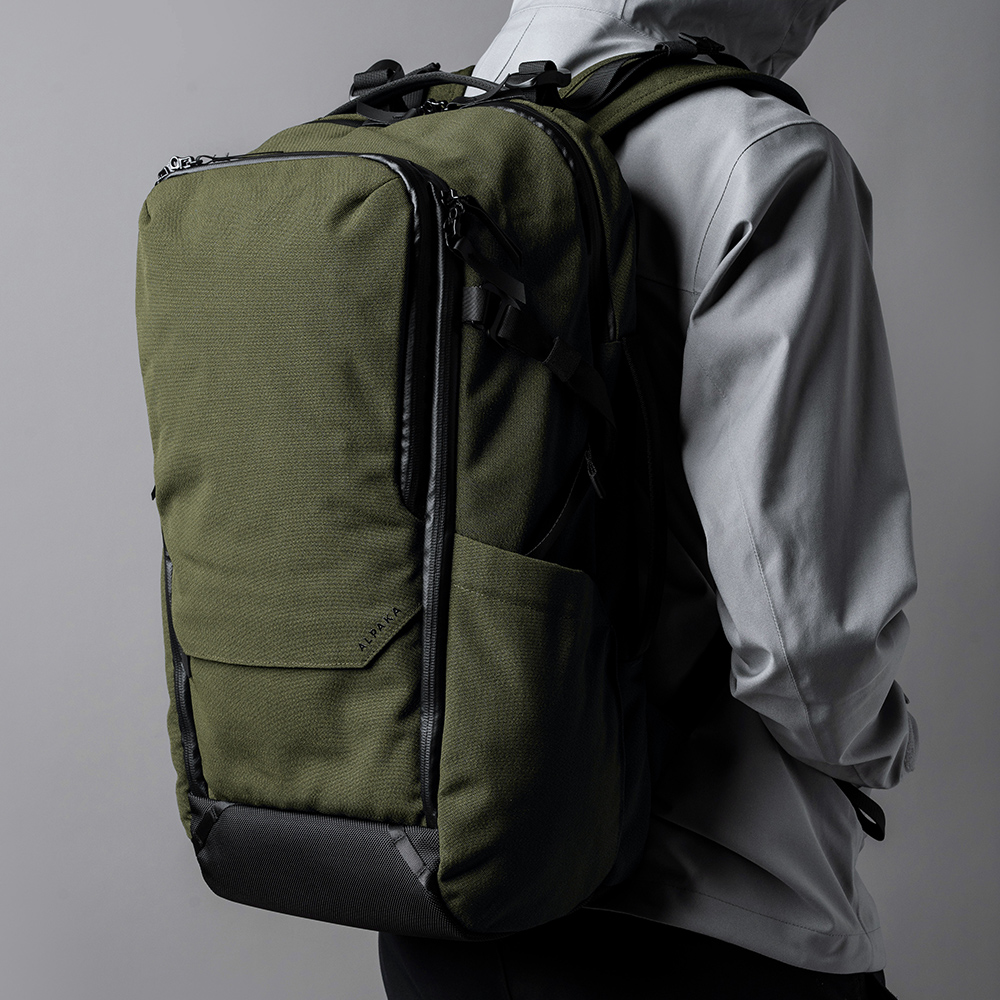 ALPAKA バックパック ELEMENTS TRAVEL BACKPACK AXOFLUX リュック
