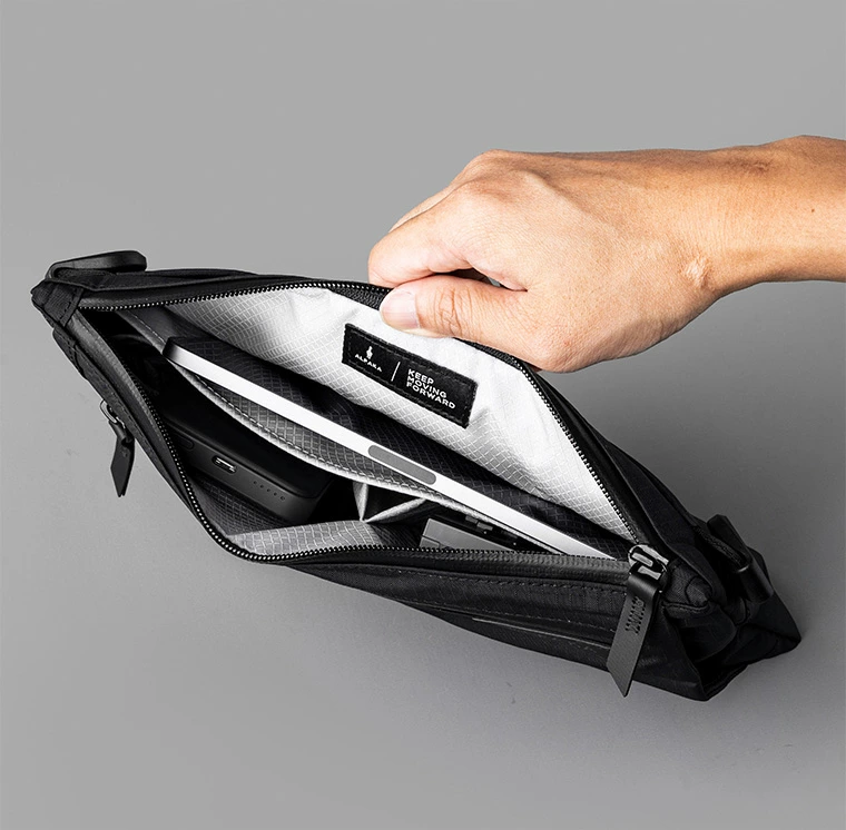 ALPAKA ZIP POUCH MAX V2 スリング ポーチ サコッシュ