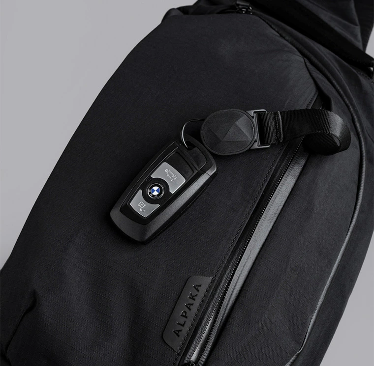 ALPAKA 日本正規代理店 METRO CROSSBODY 左右2タイプ クロス
