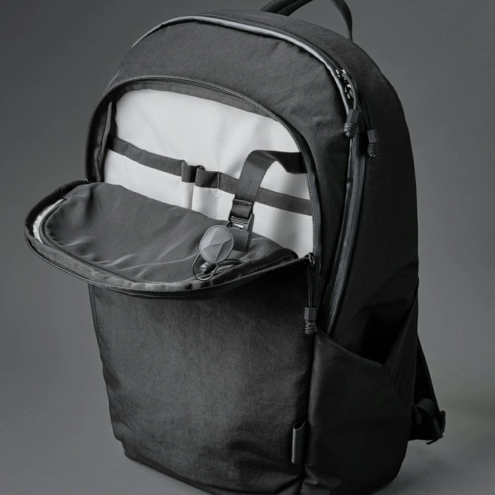 ALPAKA バッグパック BRAVO BACKPACK 23L リュック 通勤 旅行