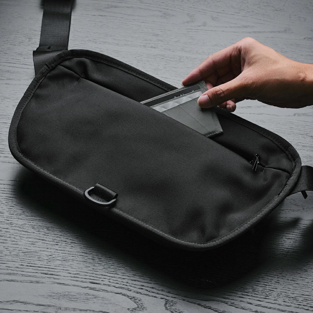 ALPAKA アルパカ BRAVO SLINGMINI V2 AXOFLUX スリング ボディバッグ