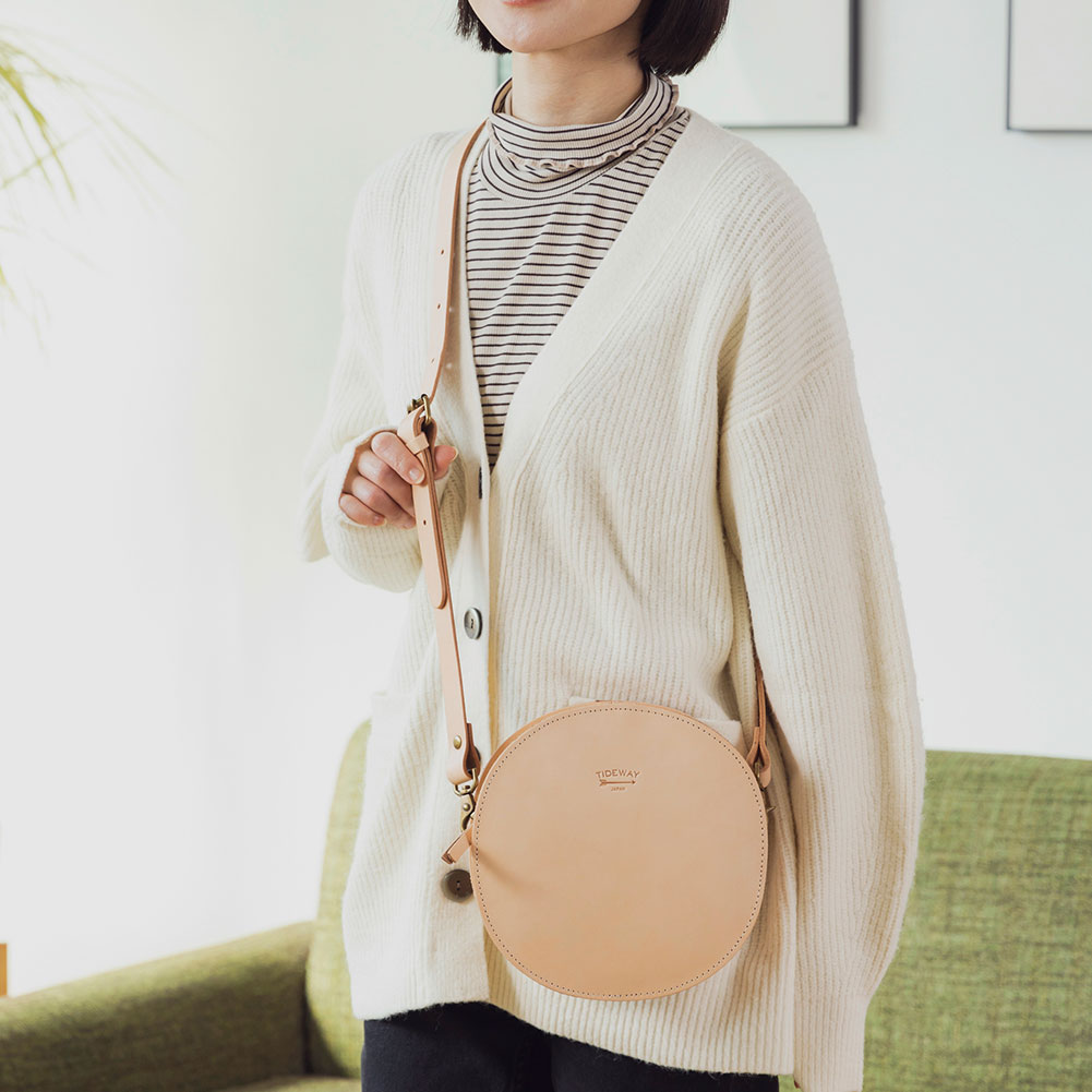 TIDEWAY（タイドウェイ） NUME MARU SHOULDER M ショルダーバッグ