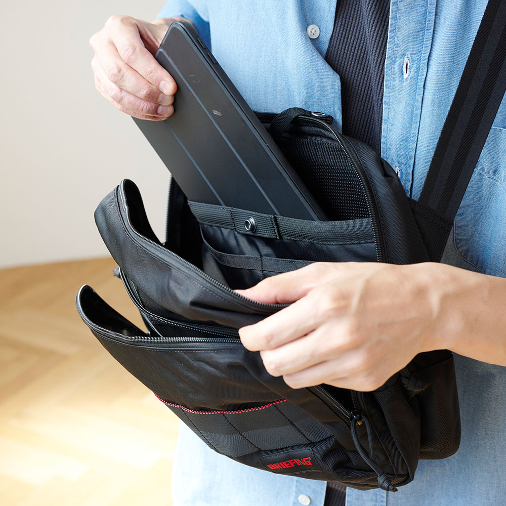 BRIEFING（ブリーフィング） BS BOX SHOULDER M AG ショルダーバッグ