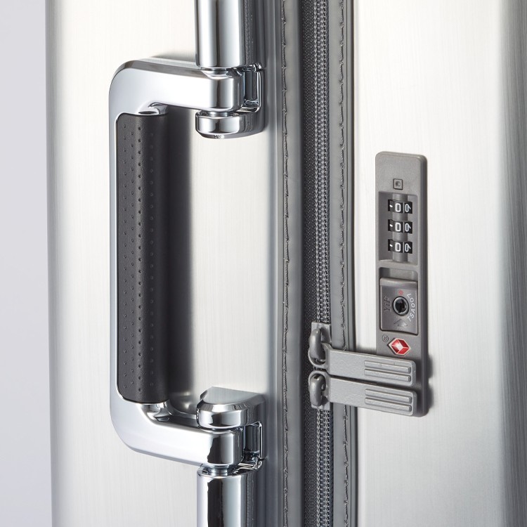 ZERO HALLIBURTON（ゼロハリバートン） Classic Lightweight 3.0 Carry