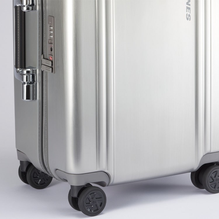 ZERO HALLIBURTON（ゼロハリバートン） Classic Lightweight 3.0 Carry