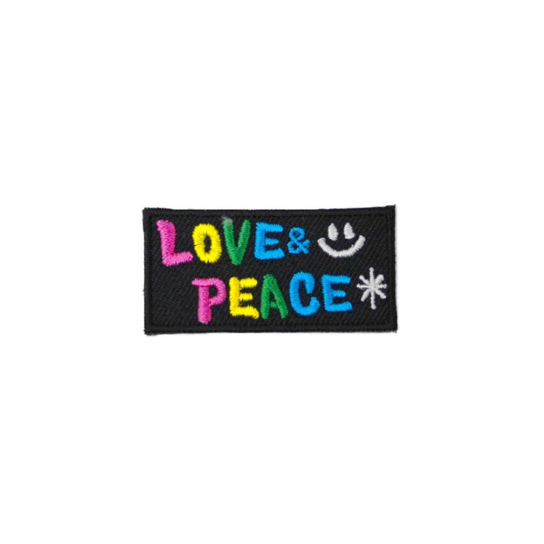 ワッペン アイロン ミニサイズ メッセージ Love Peace ラブ ピース ブラック アップリケ わっぺん 小さい アイロンで簡単貼り付け Wa1035 Globalmarket 通販 Yahoo ショッピング