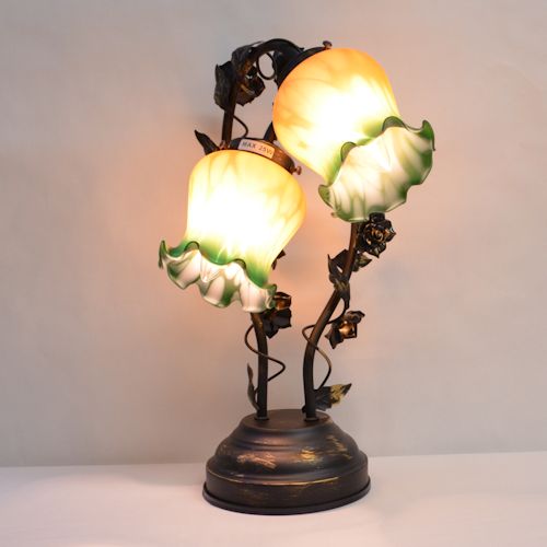 テーブルランプ アールヌーボー調 フラワーシェープ ガラスシェード