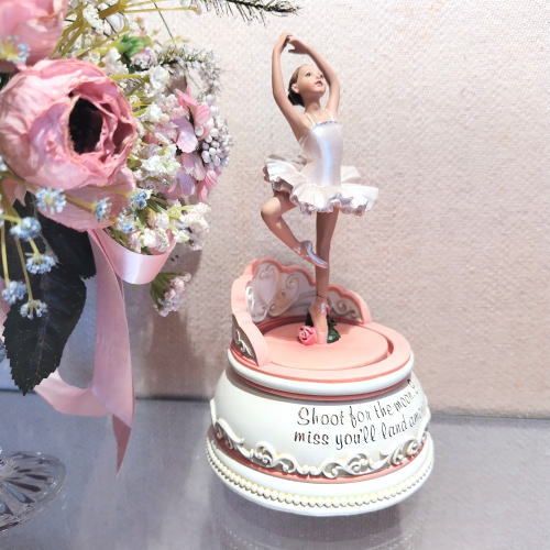 ☆訳あり☆ バレリーナ オルゴール 薔薇レース台座付き : グロリアス