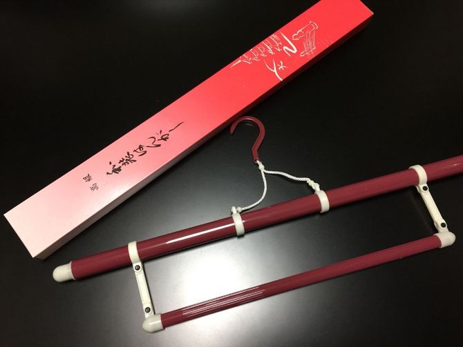 昭和、着物ハンガー、骨董品 着物用ハンガー 雅の舞 着物ハンガー[品番：KRFH0033813]｜livingut