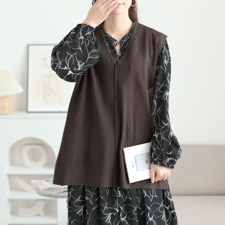CHESTNUT HILL ネイビー Vネック Lサイズ CHESTNUT HILL ネイビー Vネック Lサイズ Vネックプルオーバー
