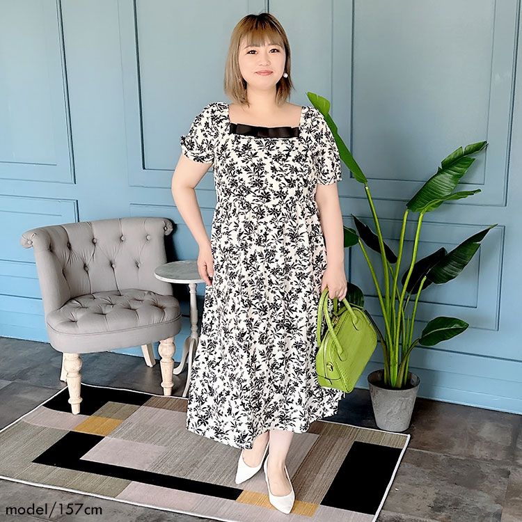 Leilian☆未使用size13+ 花柄ワンピース 半袖 ウエストリボン付き Leilian☆未使用size13+ 花柄ワンピース 半袖 ウエストリボン