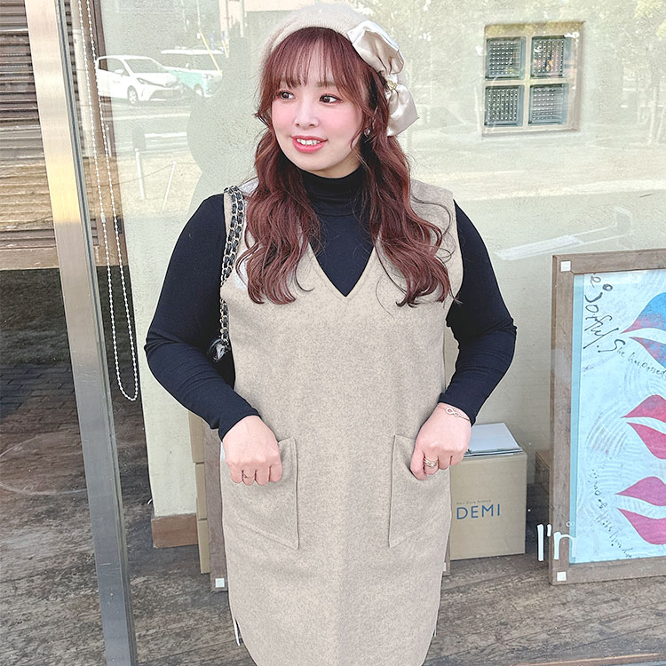 タートルネックトップス＆ジャンパースカートセット