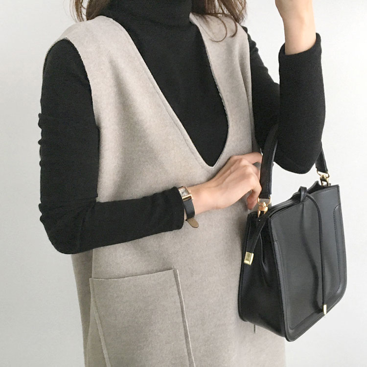 タートルネックトップス＆ジャンパースカートセット