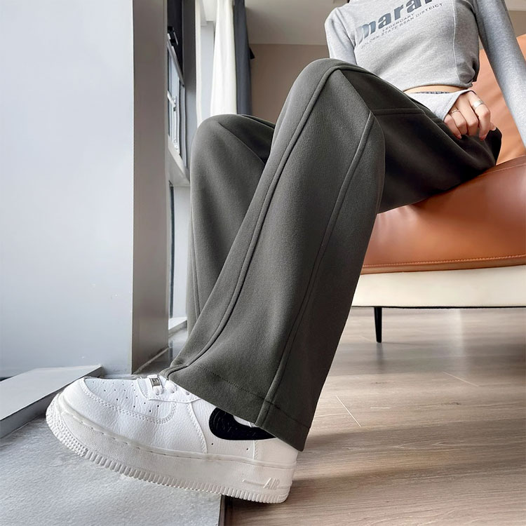 サイドラインワイドスウェットパンツ