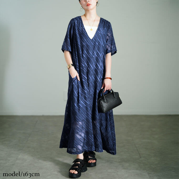 ゴールド×ブラック◆スパンコールロングドレス◆シアー袖×Vネッ死◆ゆったり GOLDJAPAN（ゴールドジャパン） 大きいサイズ レディース ワンピース