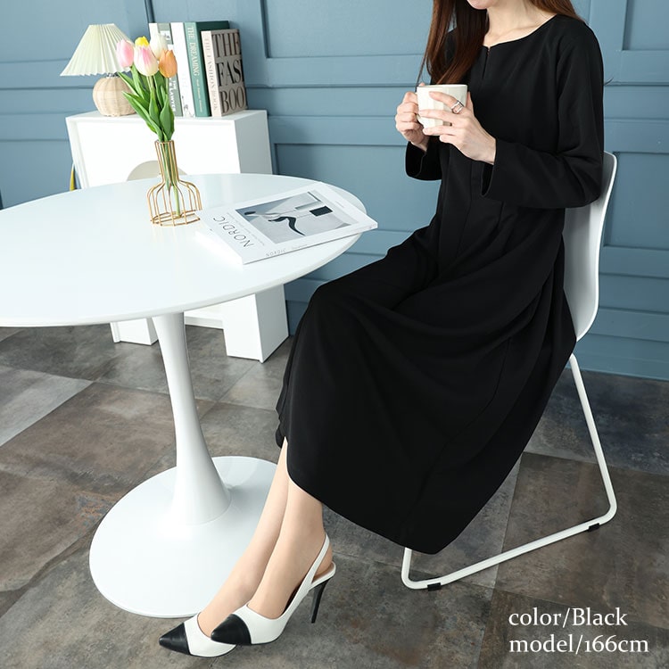 パール付きネックウエストタックワンピース