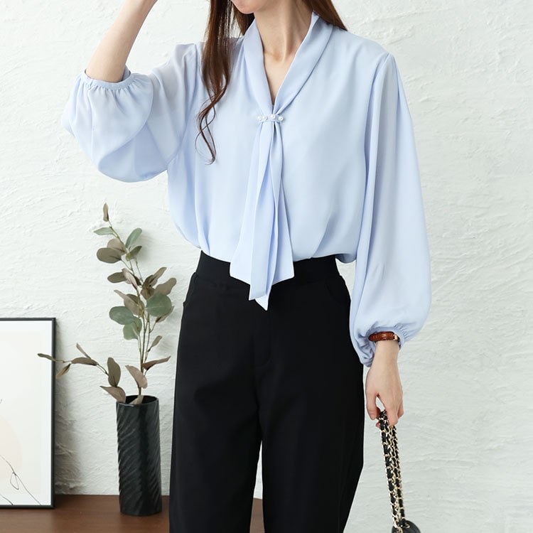 パール付きシアーボウタイブラウス