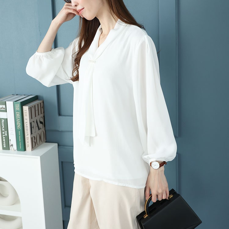 パール付きシアーボウタイブラウス