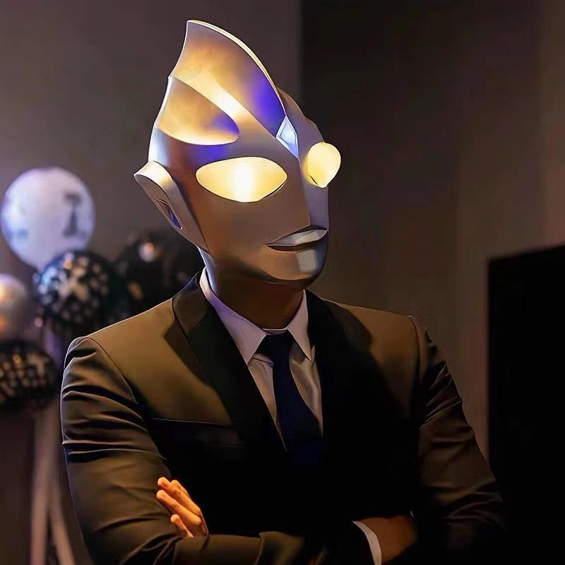 ウルトラマン マスク ディスプレイ用 日本を代表する巨大ヒーロー“ウルトラマン”をイメージした