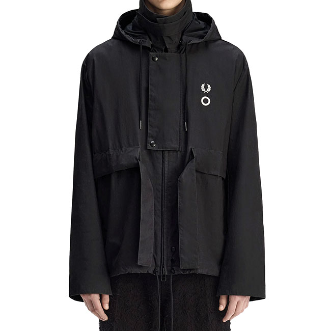Fred Perry フレッドペリー フード付き ナイロンジャケット J2330 