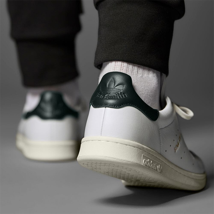 アディダスオリジナルス スニーカー adidas originals STAN SMITH LUX スタンスミス ラックス  オフホワイト/クリームホワイト/パントーン メンズシューズ HP2201