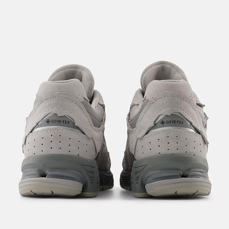 New Balance（ニューバランス） NewBalance 2002 Decon Gore-Tex