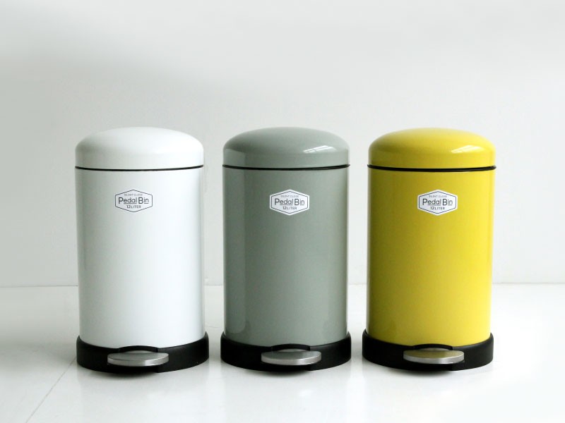 長方形スチール製ゴミ箱サイレント蓋付きペダル付き 50 リットル Amazon｜Amazonベーシック ゴミ箱 50L(50リットル) ソフト