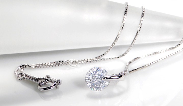 大粒♡プラチナ900プラチナ枠 キュービックジルコニアペンダントトップ チャーム good-luck-store_gupd1364