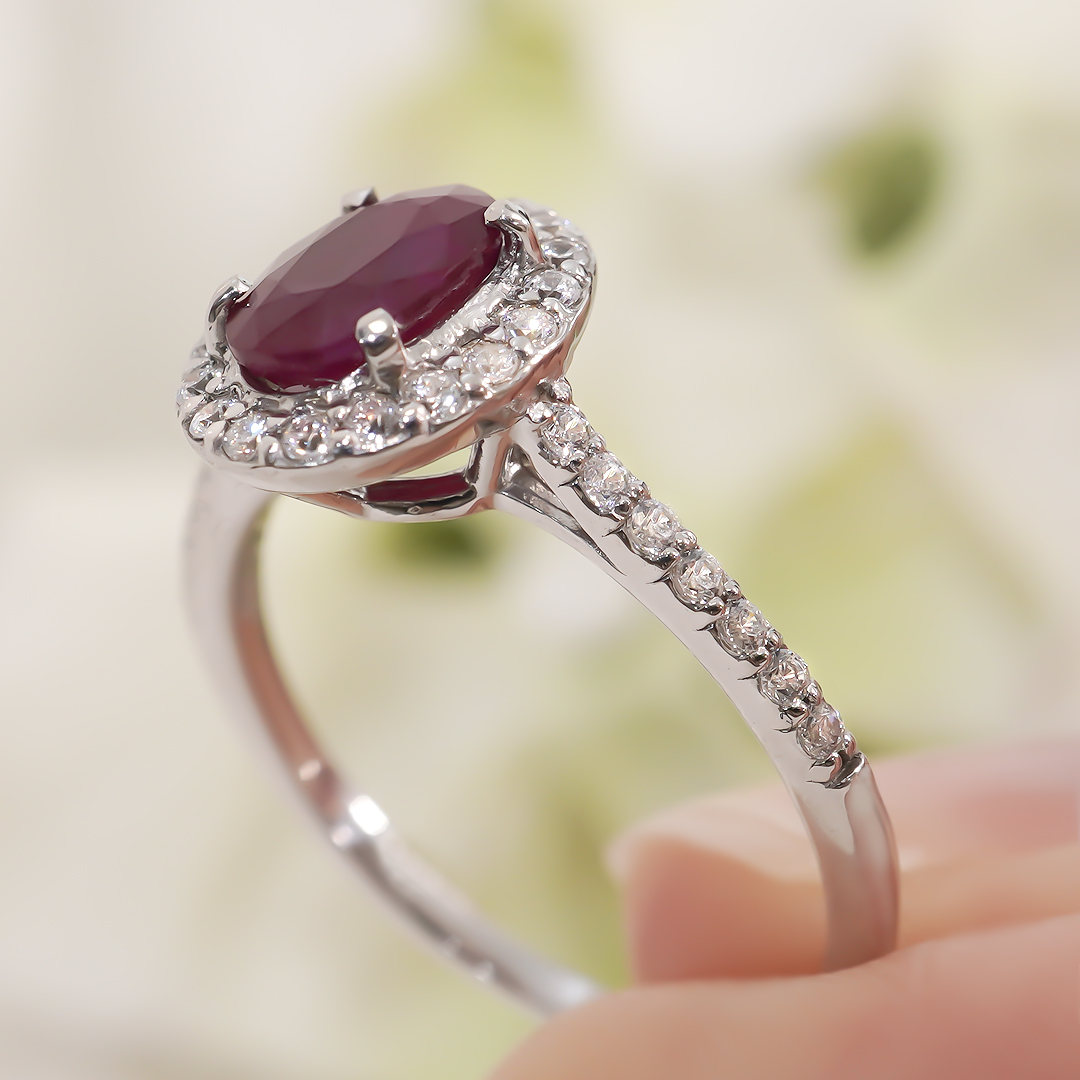 pt900 プラチナ ダイヤモンド ダイヤ 指輪 リング ルビー カラーストーン 色石 レッド 大粒 1.0ct 1カラット 誕生石 7月 4月 豪華 一粒 赤 ゴージャス GUR1383の画像