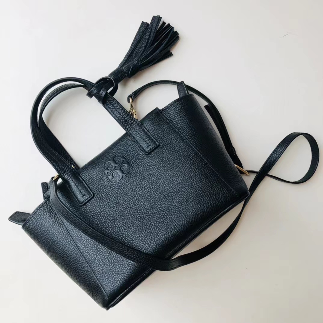 トリーバーチ TORY BURCH バッグ カバン ショルダーバッグ レザー 
