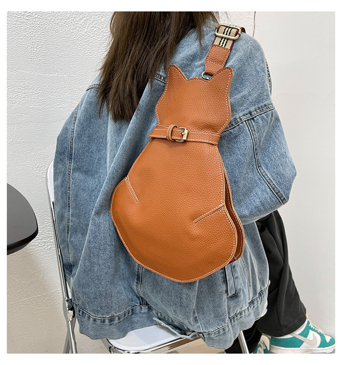 猫型ボディーバッグ 大きめサイズ ショルダーバッグ 猫型 ボディーバッグ 革バッグ レザー かわいい ショルダー 小物入れ 携帯便利 可愛い |  | 06