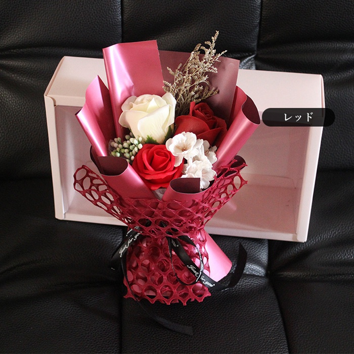 ソープフラワー 花束 ボックス入り ブーケ フレグランス バラ 3輪 枯れない花 造花 石鹸花 プレゼント ギフト 母の日 誕生日 贈り物 結婚記念日 かわいい |  | 01