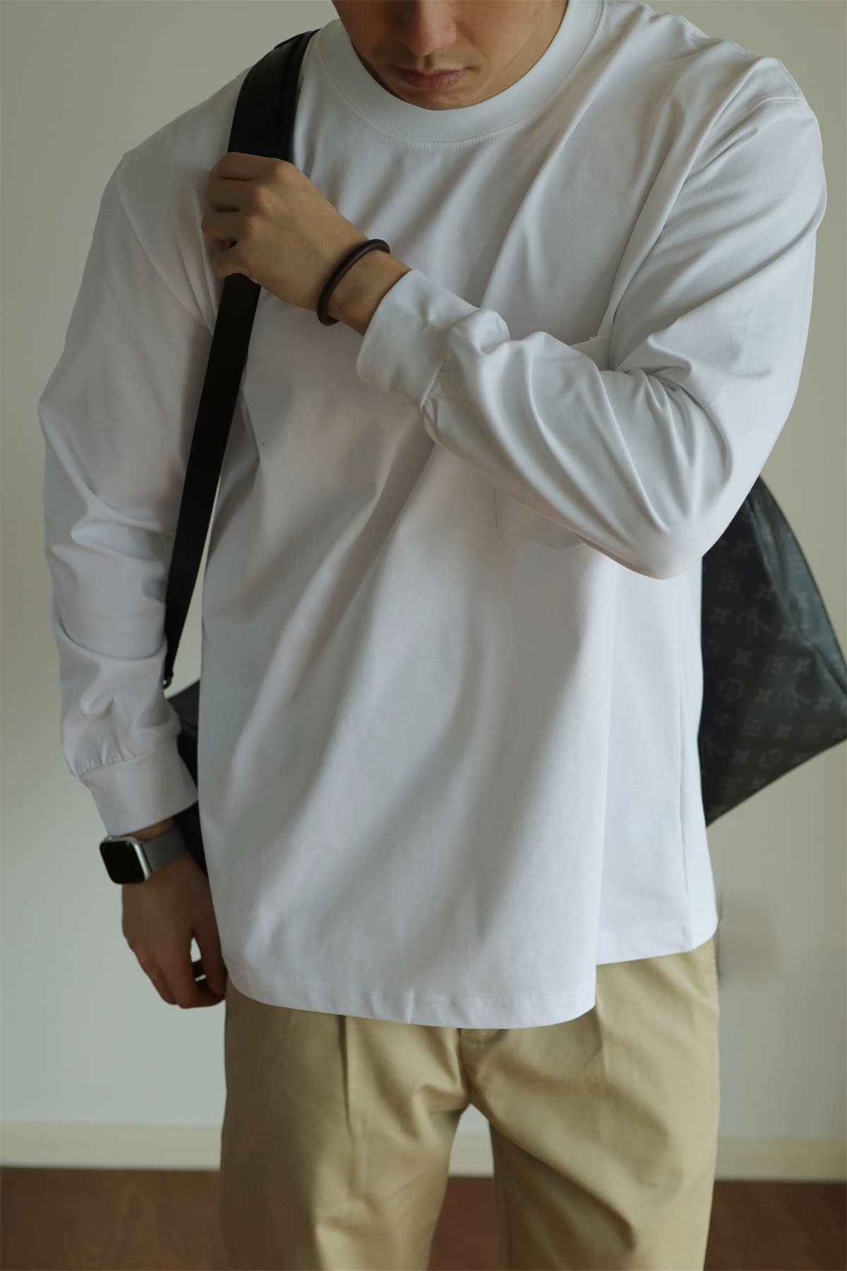 tシャツ メンズ長袖tシャツ カットソー 長袖 クルーネック 胸ポケット付き 無地 インナー トップス ゆったり 体型カバー 大 |  | 10