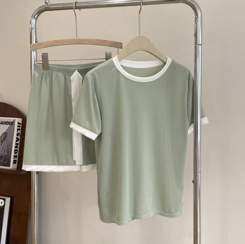 ルームウェア レディース 夏 接触冷感 パジャマ Tシャツ ショートパンツ 上下2点セット セットアップ 薄手 快適 柔らか 吸汗 通気 ゆったり |  | 02