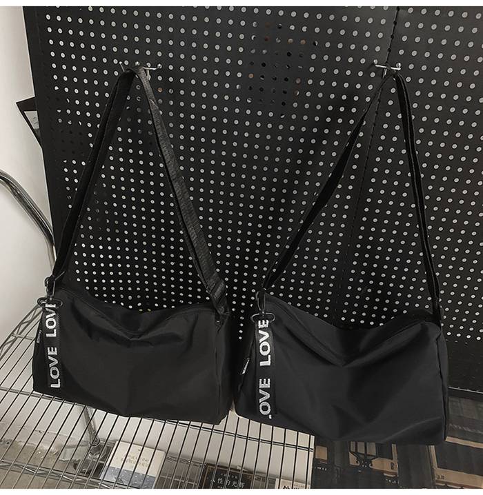 ショルダーバッグ メンズ レディース 男性 カバン ショルダーバック ナイロンバッグ 肩掛けバッグ 軽量 軽い バッグ |  | 02