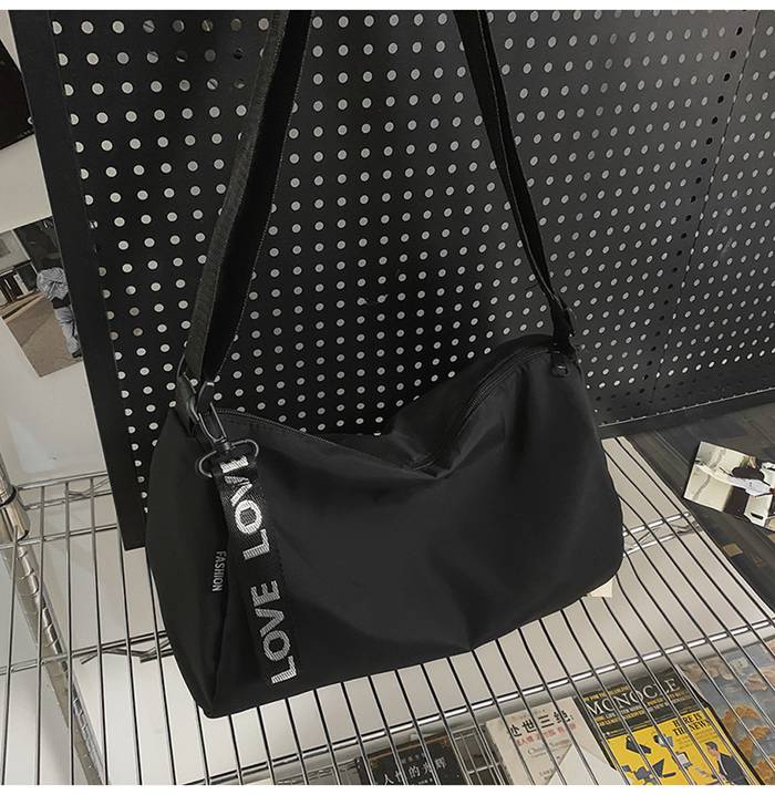 ショルダーバッグ メンズ レディース 男性 カバン ショルダーバック ナイロンバッグ 肩掛けバッグ 軽量 軽い バッグ |  | 04