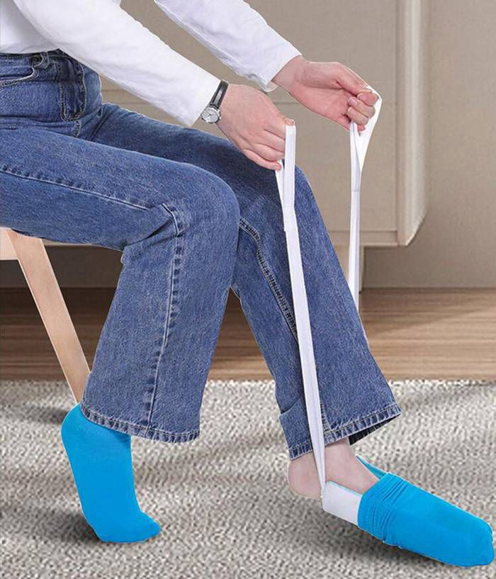 靴下履き 靴下エイド 靴下補助具 ソックスエイド 靴下エイド 履き 履く 補助 マタニティ 妊婦 脚 足 けが お年寄り 介護 |  | 04