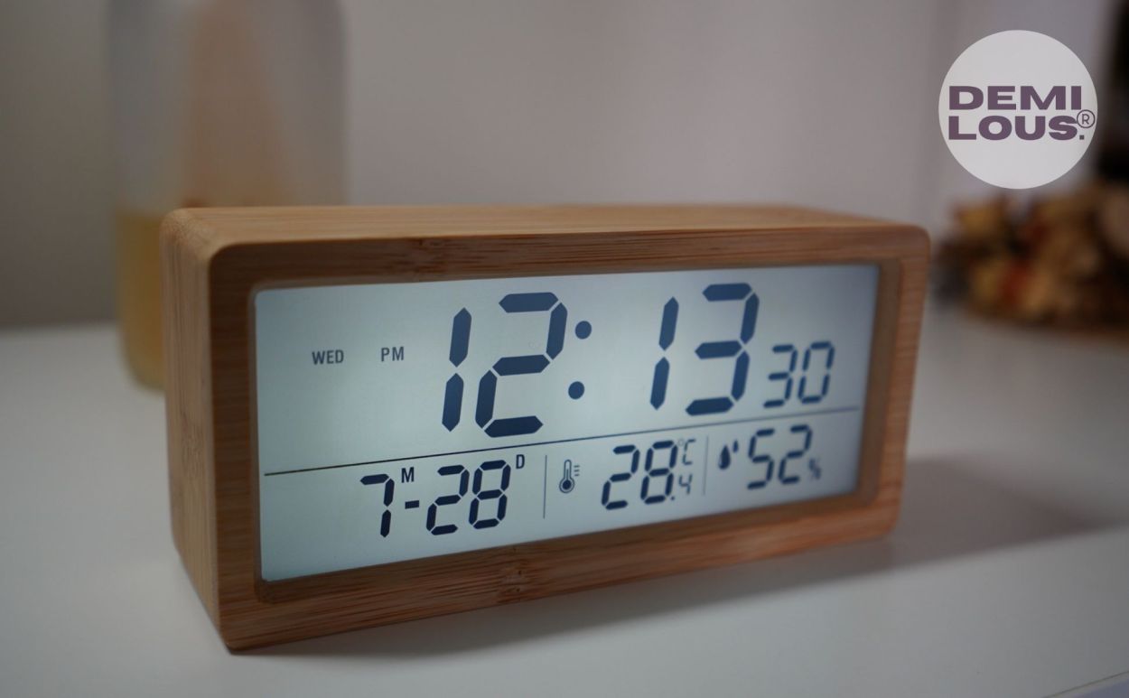 ❣️叩くとアラームが止まる❣️目覚まし時計 デジタル時計白置き時計アラーム温度計