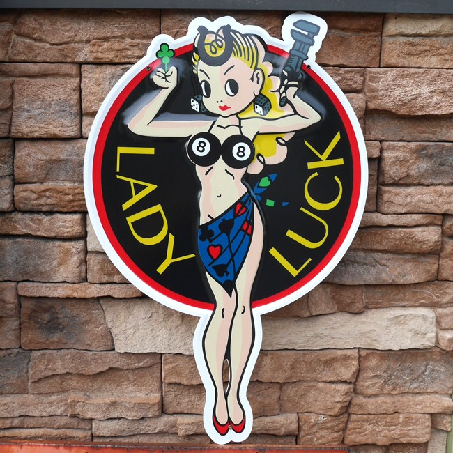 レディラック エンボス メタルサイン LADY LUCK Emboss Metal Sign