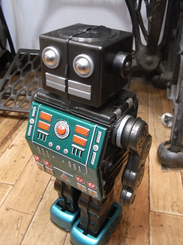 ブリキの電動ロボット スモーキングディノ ブリキのおもちゃ