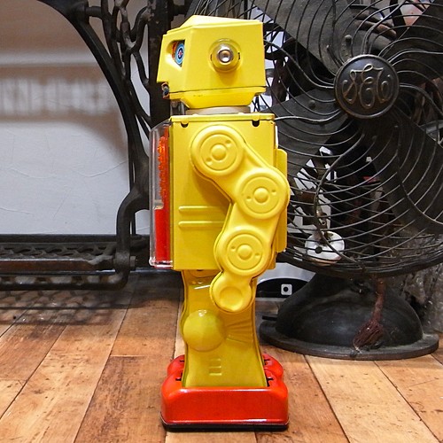 ブリキ　ロボット　おもちゃ Amazon.co.jp: 金属ブリキロボット玩具レトロ電動回転フィギュア