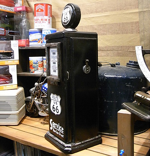 ルート66 ガスポンプ型 CDラック キャビネット : アメリカン雑貨
