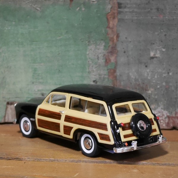 フォード ウッディーワゴン 1/40 レトロミニカー 1949 Ford