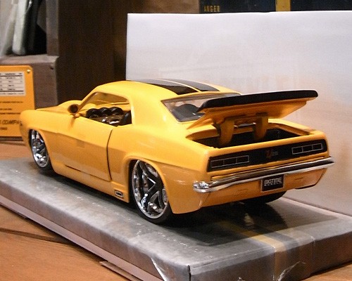 シボレー カマロ 1969 イエロー JADA BIGTIME レトロミニカー