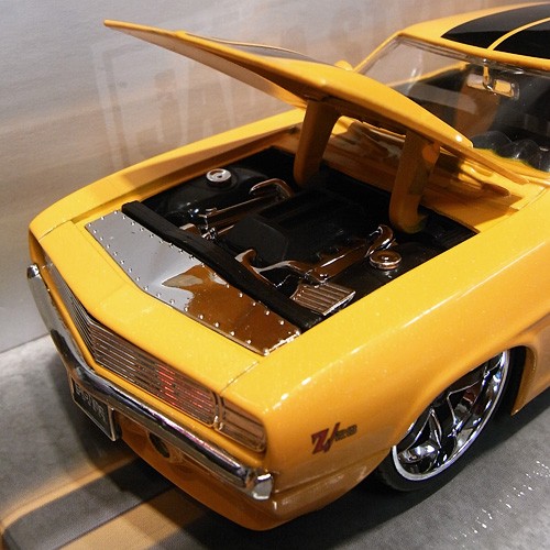 シボレー カマロ 1969 イエロー JADA BIGTIME レトロミニカー