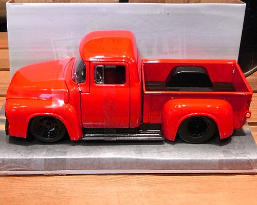 フォード ピックアップトラック 1956 F-100 レッド JADA BIGTIME