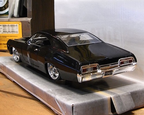 シボレー インパラSS 1967 ブラック JADA BIGTIME シェビー レトロ