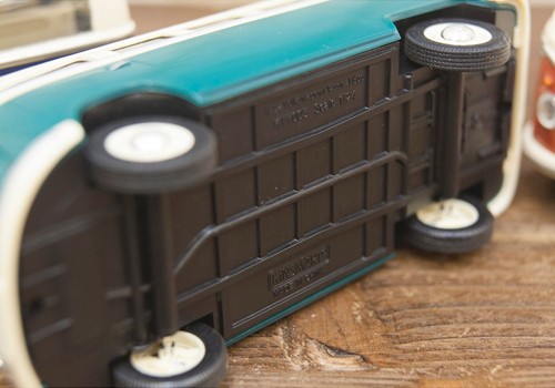 ダ*ズ様 ミニカー　レトロ　ヴィンテージ　バス　クラシックカーまとめ売り　④ フォルクスワーゲン 1962 クラシック バス 1/24 レトロミニカー
