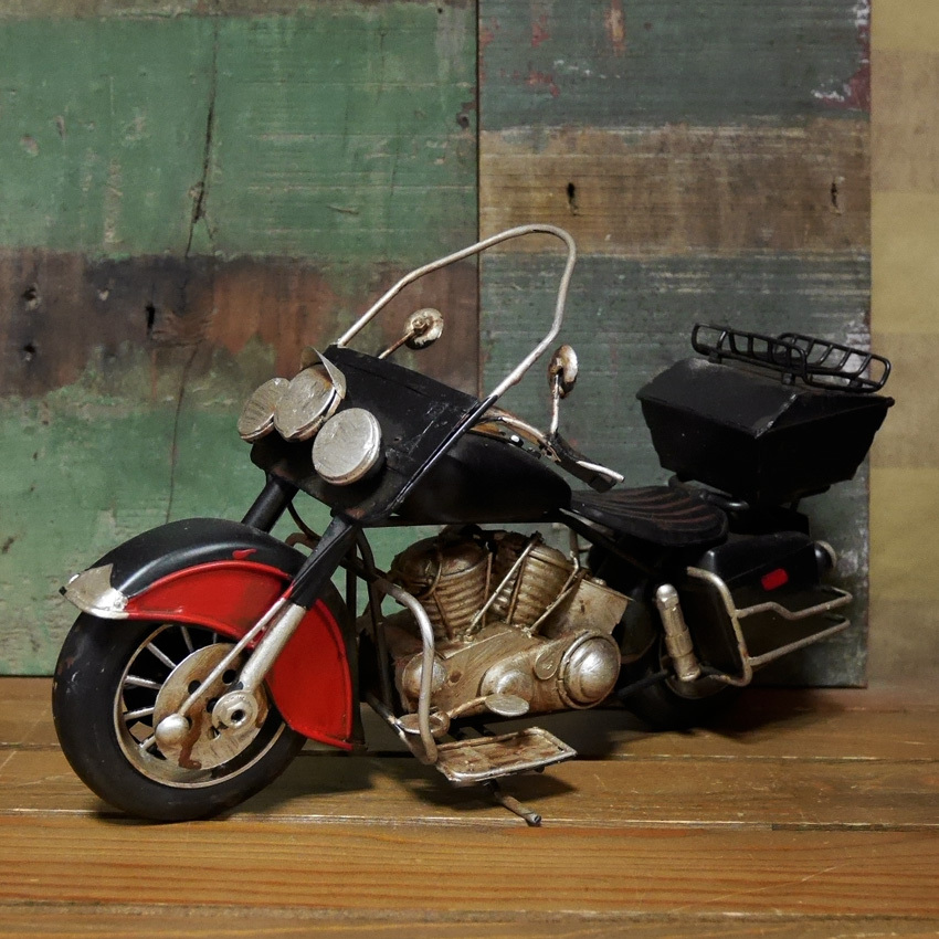 ヴィンテージ モーターサイクル WILD SEVEN オートバイ ブリキの