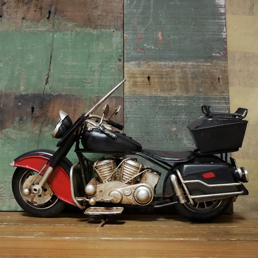 ヴィンテージ モーターサイクル WILD SEVEN オートバイ ブリキの